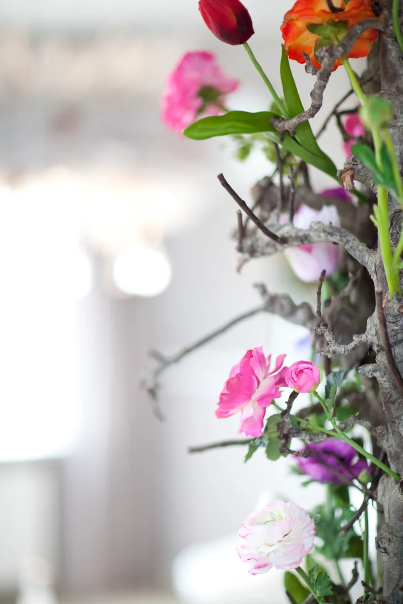 Bloemen in de praktijkruimte